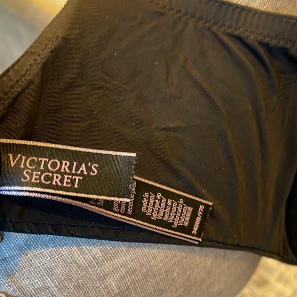 Victoria Secret T Shirt Push Up Intimate - Picture 4 of 4